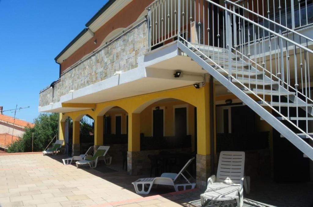 Gli Appartamenti Sul Mare Valledoria  Zewnętrze zdjęcie